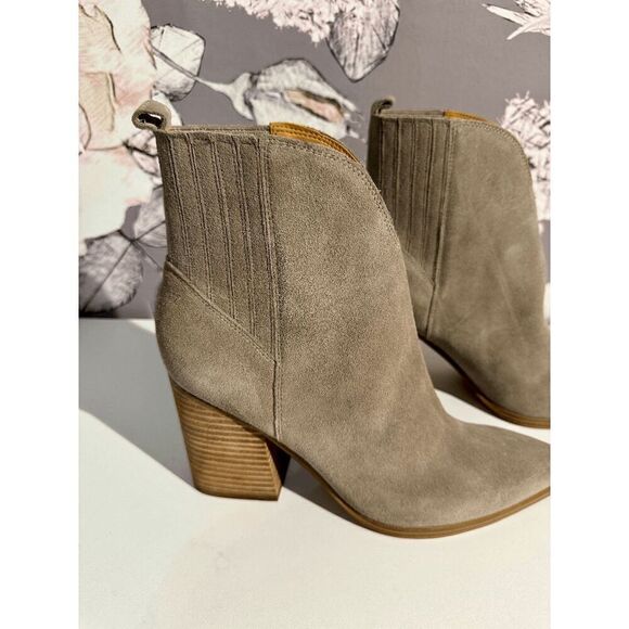 Marc Fisher Ommie Pointed Toe Boots - Picture 10 of 15